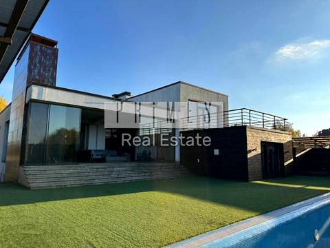 будинок за адресою Плюти