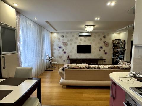 квартира за адресою Академіка Ющенка вул., 6