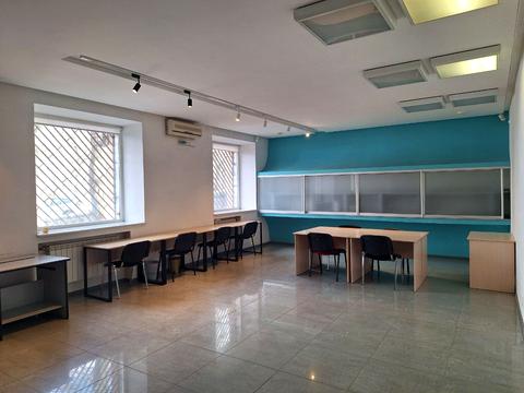 коммерческая по адресу Николая Михновского бульв. (Дружбы народов), 26/1