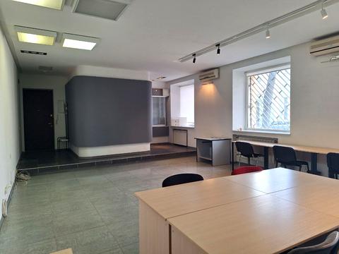 коммерческая по адресу Николая Михновского бульв. (Дружбы народов), 26/1