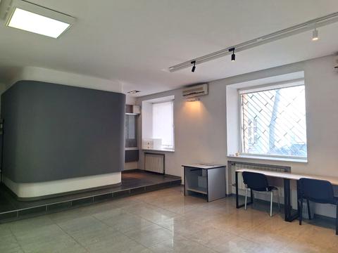 коммерческая по адресу Николая Михновского бульв. (Дружбы народов), 26/1