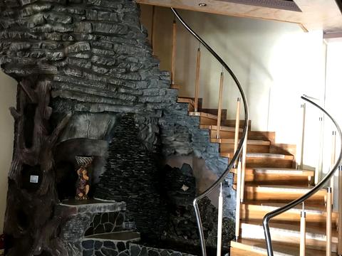 коммерческая по адресу Карпатская ул., 178