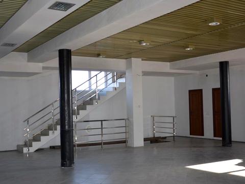 коммерческая по адресу Львівська, 1