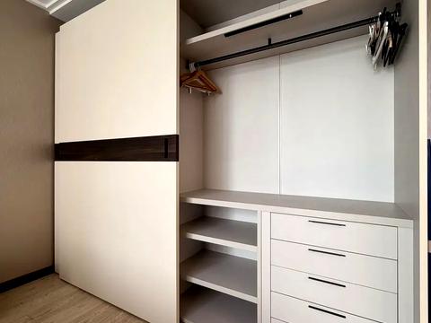 квартира за адресою Андрія Верхогляда вул. (Михайла Драгомирова), 15