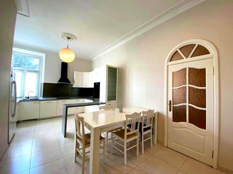 квартира за адресою Почайнинська вул., 23