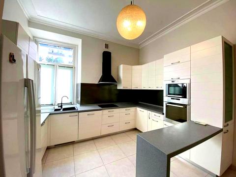 квартира за адресою Почайнинська вул., 23