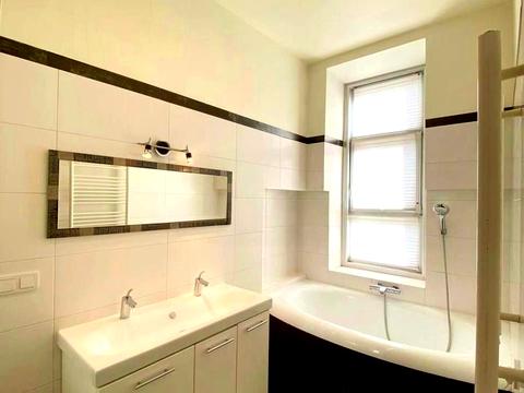 квартира за адресою Почайнинська вул., 23