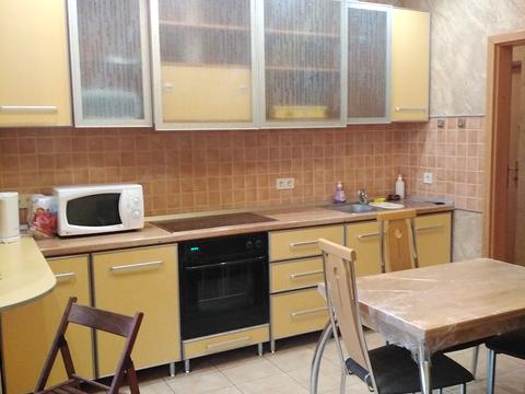 квартира за адресою Миколи Амосова вул., 2