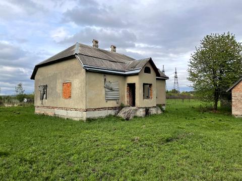 будинок за адресою Головна