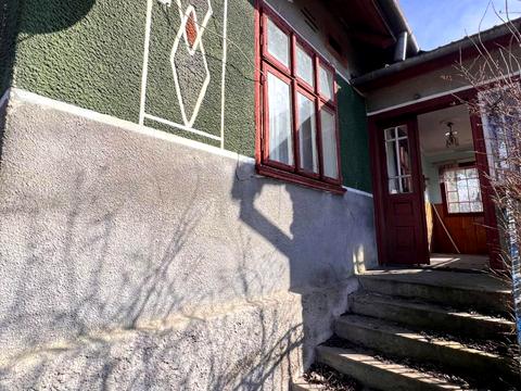 будинок за адресою с. Дев'ятники, Лісова