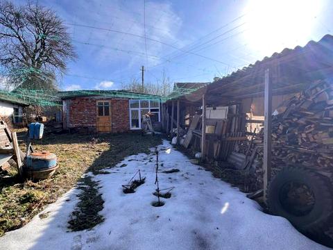 будинок за адресою с. Дев'ятники, Лісова