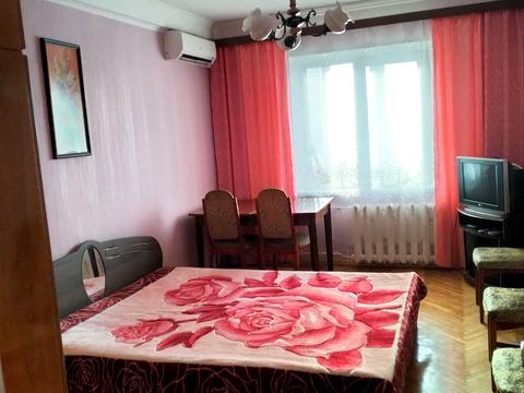 квартира за адресою Митрополита Андрея Шептицького вул. (Анатолія Луначарського), 24