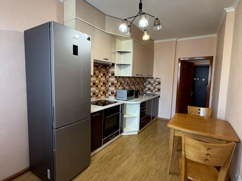 квартира за адресою Юрія Кондратюка вул., 3