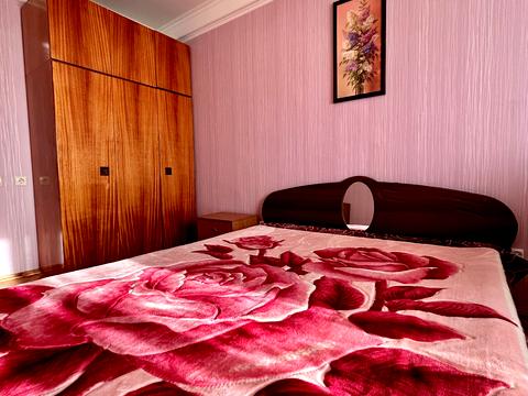 квартира за адресою Митрополита Андрея Шептицького вул. (Анатолія Луначарського), 24