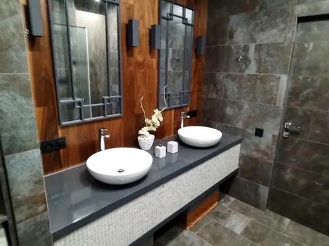 квартира за адресою Дмитра Яворницького просп. (Карла Маркса), 72-Б