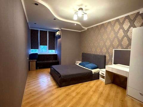 квартира по адресу Миколы Бажана просп., 1-М