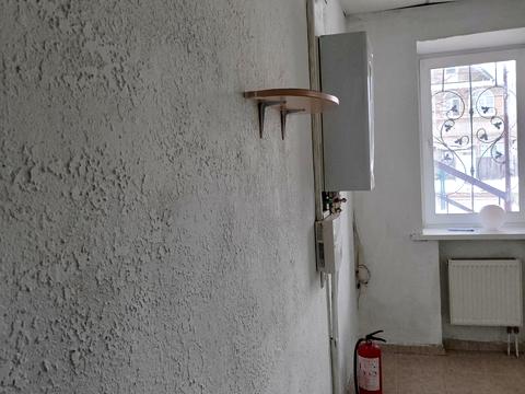 комерційна за адресою Вериківського вул., 21