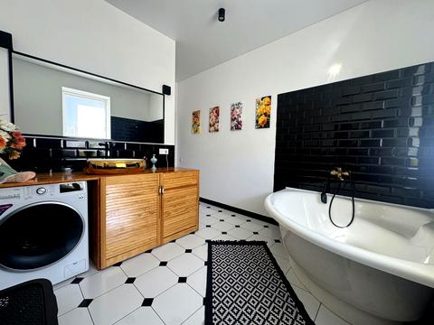 будинок за адресою Світла вул.