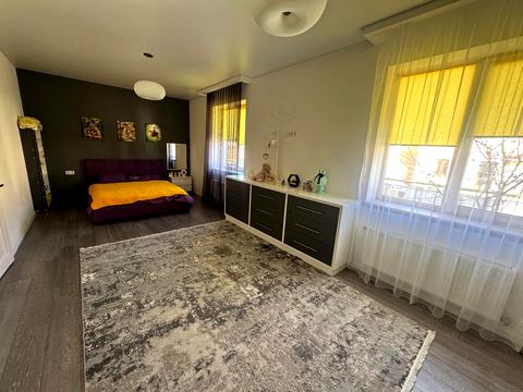 будинок за адресою Світла вул.