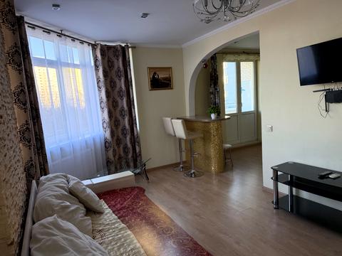 квартира по адресу Феодосийская ул., 1-А