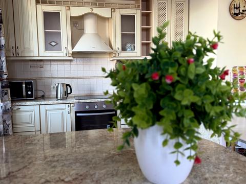 квартира по адресу Феодосийская ул., 1-А