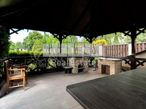 будинок за адресою Дачна вул.