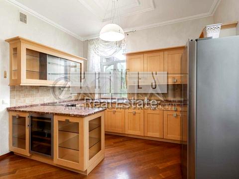 будинок за адресою Дачна вул.