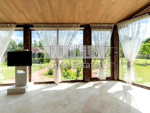 будинок за адресою Дачна вул.