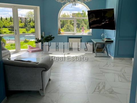 дом по адресу центральна