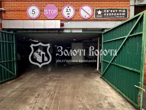 коммерческая по адресу Ревуцкого ул., 9