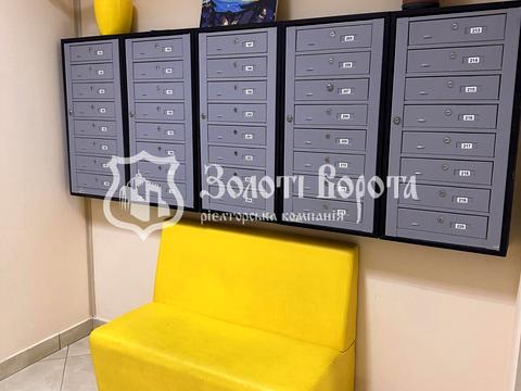 коммерческая по адресу Ревуцкого ул., 9