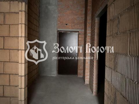 коммерческая по адресу Ревуцкого ул., 9