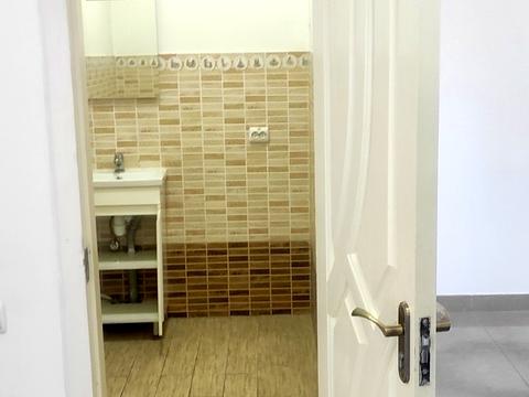 комерційна за адресою Городоцька вул., 357