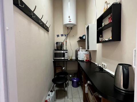 комерційна за адресою Вовчинецька вул., 172а
