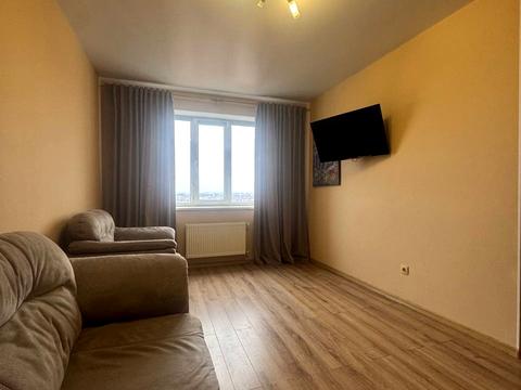 квартира за адресою В'ячеслава Чорновола вул., 91п