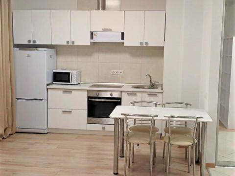 квартира по адресу Феодосийская ул., 1