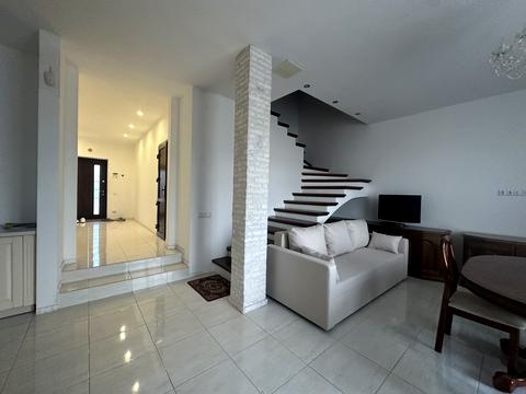 будинок за адресою Загірна вул., 1