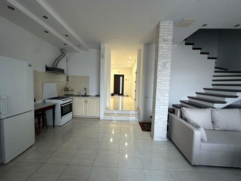 будинок за адресою Загірна вул., 1