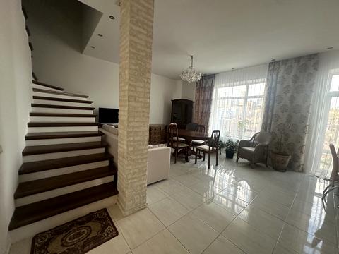 будинок за адресою Загірна вул., 1