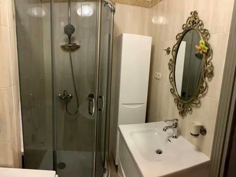 квартира за адресою Дніпровська набережна вул., 26