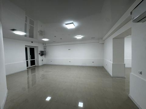 комерційна за адресою Пасічна вул., 15а