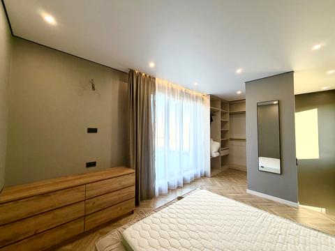 будинок за адресою Абрикосова вул., 235