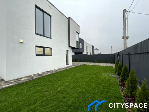 дом по адресу с. Крюковщина, Вишнева, 1