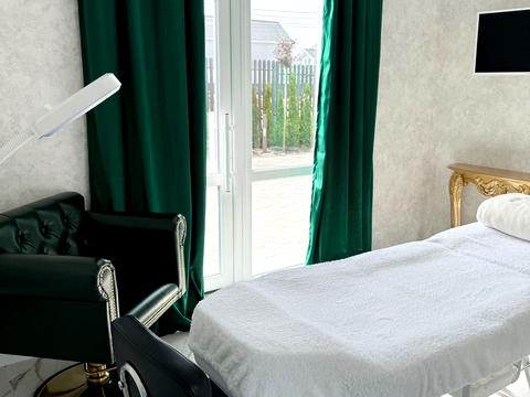 коммерческая по адресу Амосова ул., 25Б
