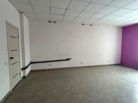 комерційна за адресою Уласа Самчука вул. (Столєтова), 5