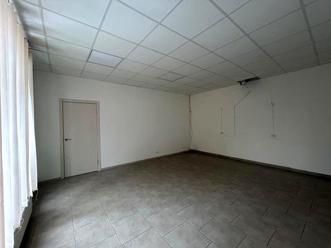 комерційна за адресою Уласа Самчука вул. (Столєтова), 5