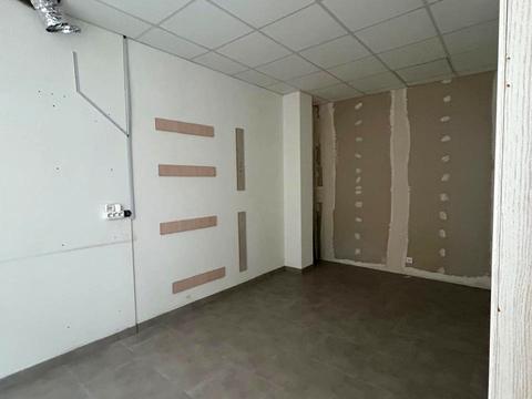 комерційна за адресою Уласа Самчука вул. (Столєтова), 5