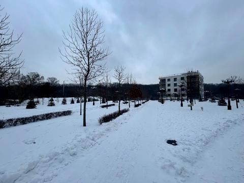 комерційна за адресою Уласа Самчука вул. (Столєтова), 5