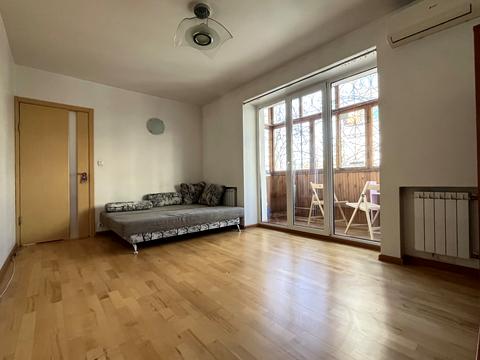 квартира за адресою Миколи Міхновського бульв. (Дружби народів), 8-А