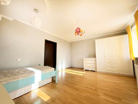 квартира за адресою Героїв Оборони вул., 10-А